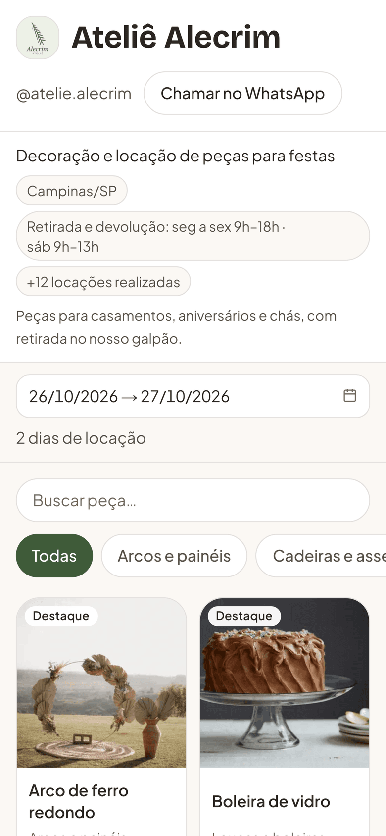 Catálogo online no celular: a cliente escolheu a data e vê as peças livres, com foto.